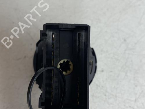 Used Headlight switch Headlight switch VW POLO IV (9N_, 9A_) 1.9 TDI (101 hp) 32705470 32705470