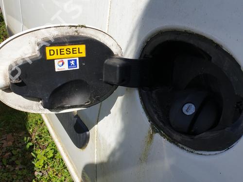 Fuel flap PEUGEOT EXPERT Van (VF3A_, VF3U_, VF3X_) 1.6 HDi 90 16V | BP25205622C131 