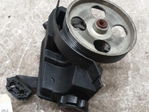 Used Steering pump Steering pump PEUGEOT 206+ (2L_, 2M_) 1.4 HDi eco 70 (68 hp) 33730413 33730413