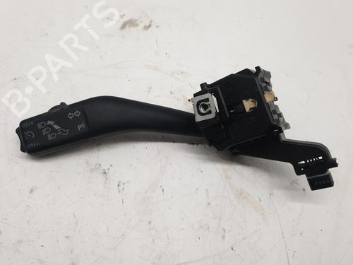 Used Switch VW GOLF VI (5K1) 1.6 TDI (105 hp) 22870114