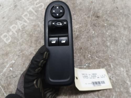 Used Left front window switch Left front window switch DACIA LOGAN (LS_) 1.4 (LS0A, LS0C, LS0E, LS0G) (75 hp) 33571395 33571395