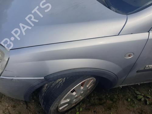 Używane Błotnik przedni lewy OPEL CORSA C (X01) 1.2 (F08, F68) (75 hp) 28386270