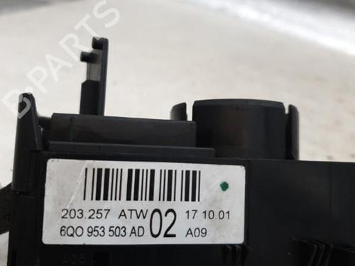 Used Steering column stalk VW POLO (9N_, 9A_) 1.2 12V (64 hp) 22875054