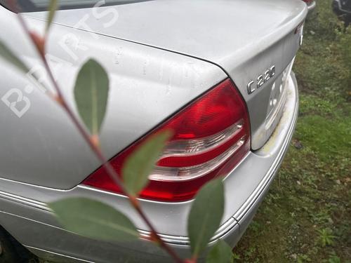 Venstre baglygte Venstre baglygte MERCEDES-BENZ C-CLASS (W203) C 220 CDI (203.006) (136 hp) 39561691 39561691