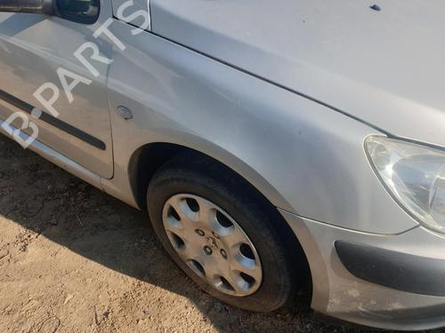 right-front-fenders-peugeot-307-3ac-2000-2001-2002-2003-2004-2005-2006-2007-2008-2009-2010-2011-2012-37250366 main image