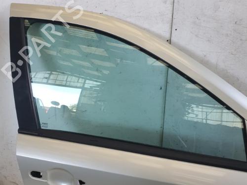 Used Right front door Right front door 22864445 22864445