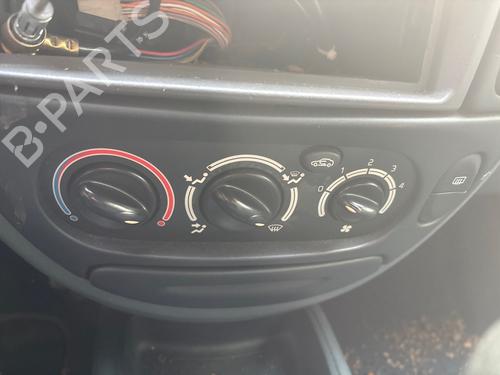 Used Climate control Climate control RENAULT MEGANE I (BA0/1_) 1.4 e (BA0E, BA0V) (75 hp) 40250995 40250995