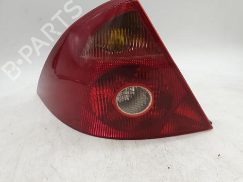Used Left taillight FORD MONDEO III (B5Y) 2.0 16V TDDi / TDCi (115 hp) 22872608