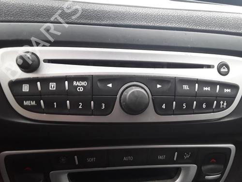 Used Radio Radio 22877130 22877130