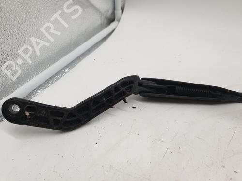 Front windshield wiper arm PEUGEOT 106 II (1A_, 1C_) 1.1 i | BP22883154C143