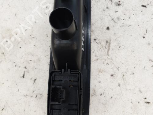 Used Right rear window switch Right rear window switch RENAULT MEGANE III Hatchback (BZ0/1_, B3_) 1.5 dCi (106 hp) 22866886 22866886