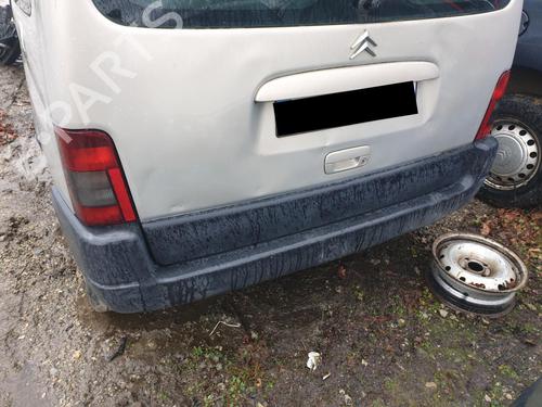 Paraurti posteriore CITROËN BERLINGO / BERLINGO FIRST Box Body/MPV (M_) 1.9 D 70 (MBWJZ, MCWJZ) (69 hp) 32003357