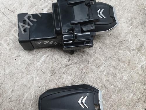 Kortlæser CITROËN C4 Picasso II 1.6 HDi / BlueHDi 115 (115 hp) 31610339