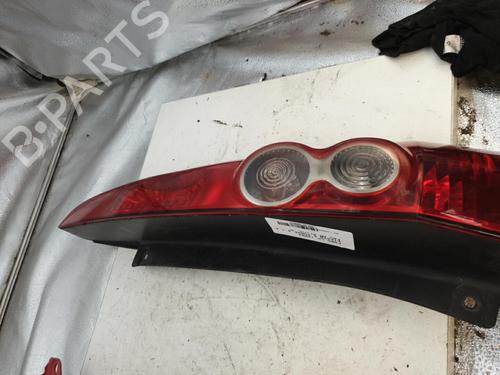 Used Right taillight FORD FIESTA V (JH_, JD_) 1.4 TDCi (68 hp) 22881394