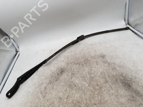 Used Front windshield wiper arm CITROËN C3 III (SX) 1.2 VTi 82 (82 hp) 31182384