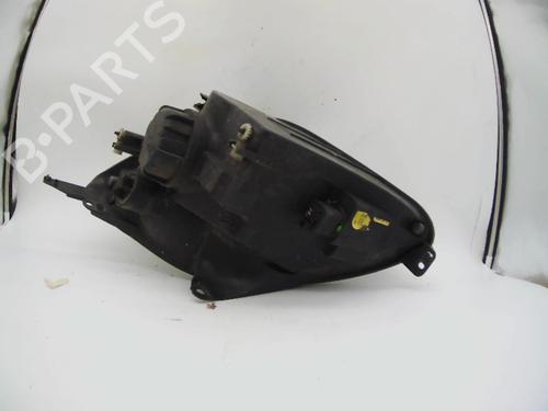 Right headlight FORD FIESTA V (JH_, JD_) 1.4 TDCi | BP22886458C29 