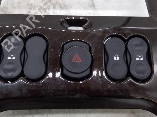 Used Middle console DACIA DUSTER (HS_) 1.5 dCi (HSMC) (107 hp) 25842444