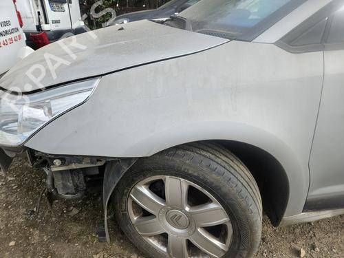 Used Left front fenders CITROËN C4 Coupe (LA_) 1.6 HDi (109 hp) 26905208