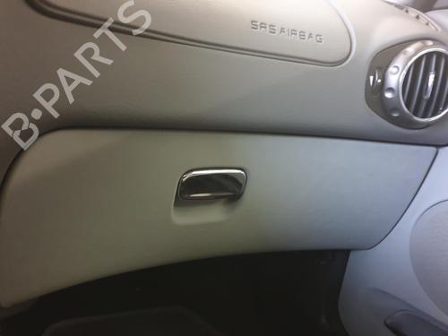 Boîte à gants ALFA ROMEO GT (937_) 1.9 JTD (937CXN1B) (150 hp) 31909684