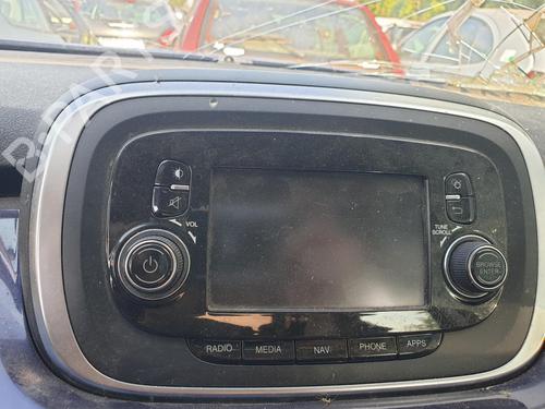 display-monitor-fiat-500x-334_-2014-37470739 main image
