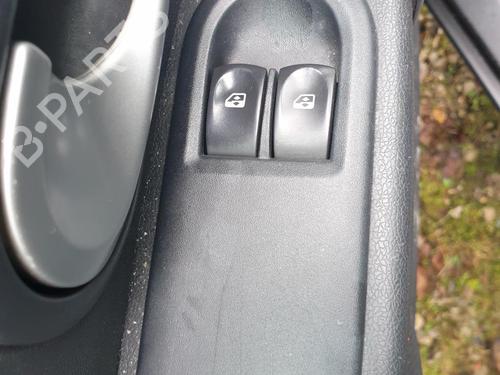 Interrupteur de vitre avant gauche RENAULT CLIO III (BR0/1, CR0/1) 1.2 16V (BR0P, CR0P) (101 hp) 32373012