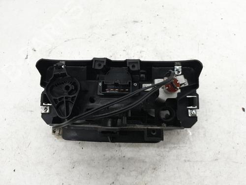 climate-control-bluecar-blueutility-2011-33418460 main image