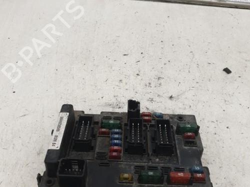 Used Fuse box Fuse box PEUGEOT 406 (8B) 2.2 HDi (133 hp) 22874946 22874946