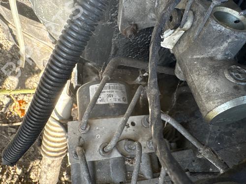 Used ABS pump ABS pump 39383341 39383341