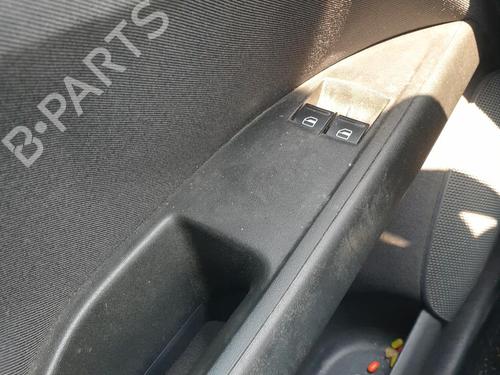 Used Left front window switch Left front window switch SEAT TOLEDO III (5P2) 1.9 TDI (105 hp) 28020940 28020940