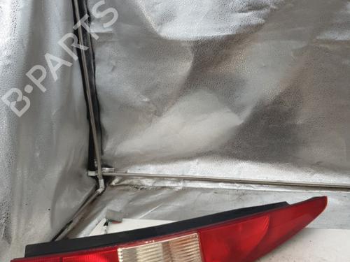 Used Right taillight FORD MONDEO III Turnier (BWY) 1.8 16V (125 hp) 22864671