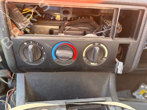 Climate control BMW 3 Compact (E36) 318 tds | BP39383339I5 - Image 3