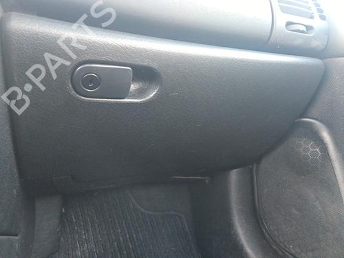 Handskerum OPEL VECTRA B (J96) 1.6 i 16V (F19) (100 hp) 30978055