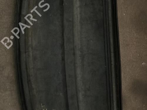 Used Rear parcel shelf Rear parcel shelf FORD ESCORT VI Estate Van (AVL) 1.8 D (60 hp) 24512489 24512489