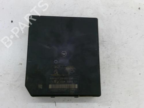 Fuse box RENAULT MEGANE III Hatchback (BZ0/1_, B3_) 1.5 dCi (BZ1G, BZ1W, BZ0R) | BP22868729E1 