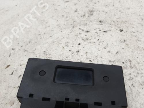 Display für PEUGEOT 206 Hatchback (2A/C) 1.4 i (75 hp) 30583334