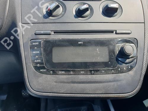 Radio SEAT TOLEDO III (5P2) 1.9 TDI | BP28020942E6 - Image 2