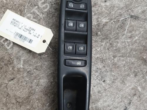 Interrupteur de vitre avant gauche RENAULT SCÉNIC III (JZ0/1_) 1.9 dCi (JZ0J, JZ1J, JZ1K, JZ1S) (131 hp) 29450303