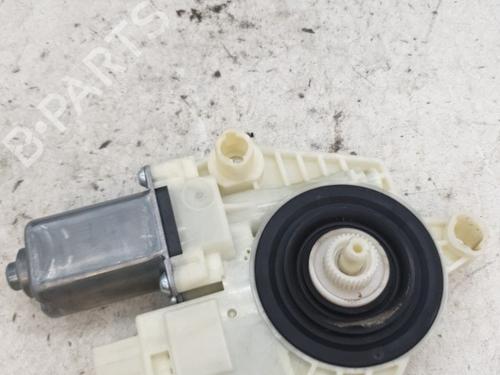 Used Right rear window motor Right rear window motor VW GOLF VII (5G1, BQ1, BE1, BE2) 1.6 TDI (105 hp) 22867161 22867161