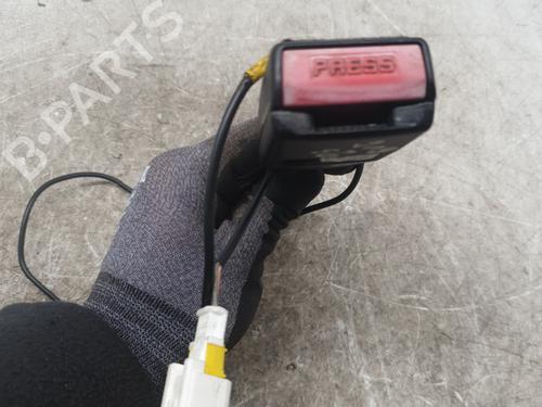 Engache cinturón Engache cinturón PEUGEOT 407 (6D_) 2.0 HDi 135 (6DRHRH, 6DRHRE, 6DRHRG, 6DRHRJ) (136 hp) 32855256 32855256