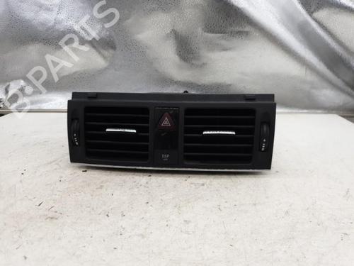 Used Air vent MERCEDES-BENZ C-CLASS (W204) C 200 CDI (204.007, 204.006) (136 hp) 22870527