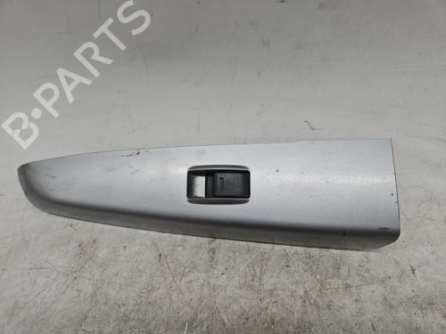 Used Right front window switch TOYOTA HILUX VII Pickup (_N1_, _N2_, _N3_) 2.5 D-4D 4WD (KUN25) (144 hp) 28497245