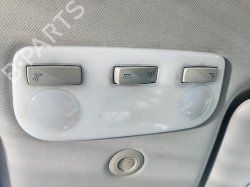 interior-roof-light-renault-megane-iii-hatchback-bz01_-b3_-2008-37754327 main image