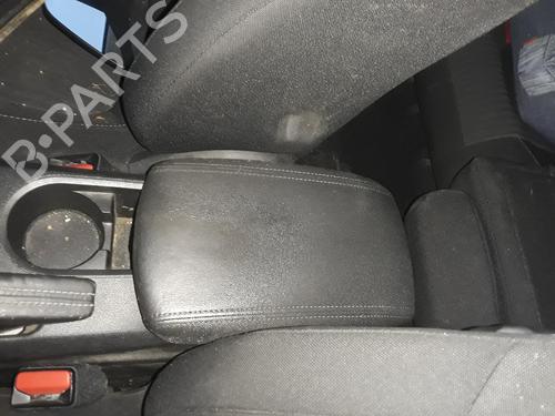 Used Armrest / Center console Armrest / Center console PEUGEOT 308 SW II (LC_, LJ_, LR_, LX_, L4_) 1.6 BlueHDi 100 (99 hp) 22882998 22882998