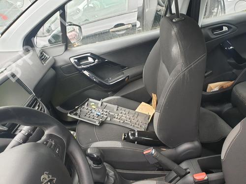 Sæde højre fortil Sæde højre fortil 39012704 39012704