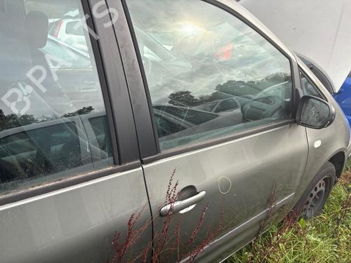Used Right front door Right front door 39516737 39516737