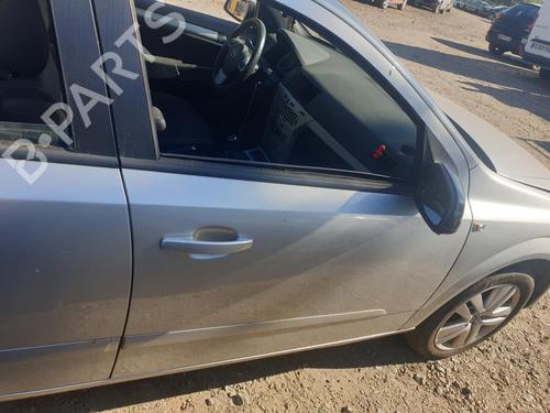 right-front-door-opel-astra-h-a04-2004-2005-2006-2007-2008-2009-2010-2011-2012-2013-2014-37707387 main image
