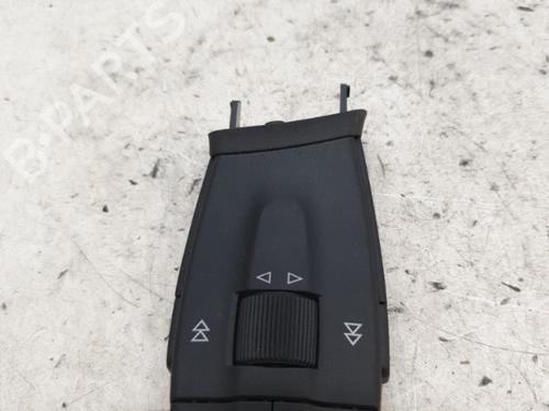 Used Switch Switch SEAT IBIZA IV (6J5, 6P1) 1.2 TDI (75 hp) 24485982 24485982