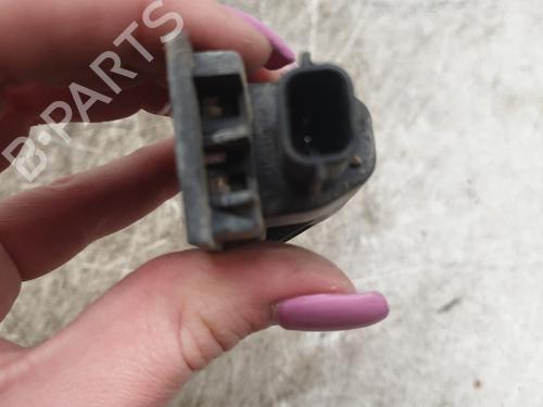 licence-plate-light-renault-clio-iv-bh_-2012-2013-2014-2015-2016-2017-2018-2019-2020-2021-24940660 main image