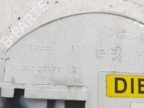 Fuel flap PEUGEOT 308 I (4A_, 4C_) 1.6 HDi | BP22871026C131 
