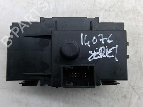 Used Headlight switch BMW 1 (E87) 118 d (143 hp) 22886055